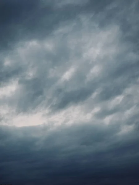 Темные Облака Небо — стоковое фото