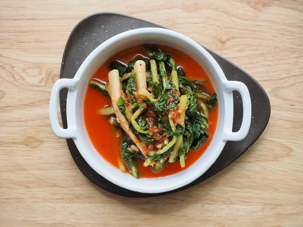 Kore yemeği taze turp turpu.