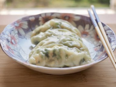 Asya yemekleri, Dim sum, Köfteler.