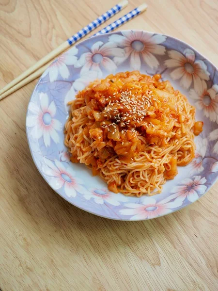Cibo Coreano Kimchi Bibim Tagliatelle — Foto Stock