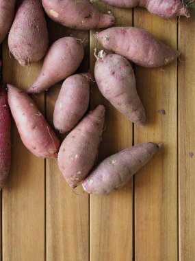 Taze Organik Kök Bitkisi Tatlı Patates