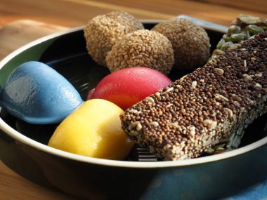 Kore yemeği Songpyeon, yarım ay şeklinde pirinç keki, tatlı RicePuffs, atıştırmalık