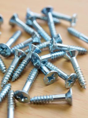 Gümüş vidalı ahşap tahta arka plan