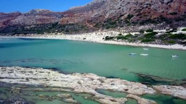 Hava dron görüntüleri Körfezi, Balos, Girit - drone uçuş lagün yukarıda
