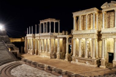 Roma tiyatrosu merida