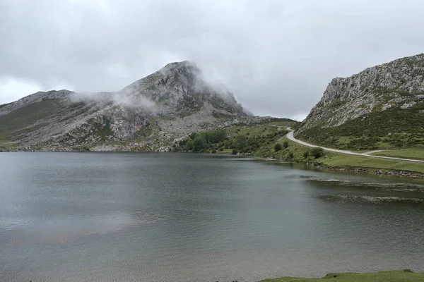 Lakes of Covadonga — Stock Photo, Image