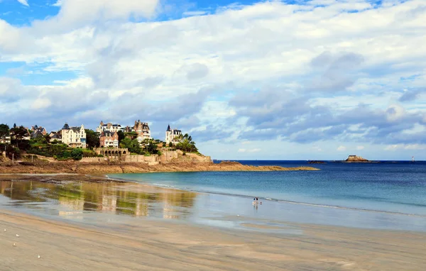 Bogate Domy Wybrzeżu Bretanii Mieście Dinard — Zdjęcie stockowe