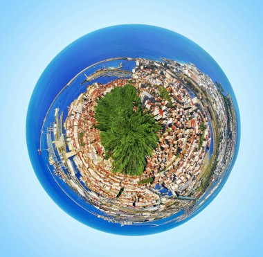 Bir havadan görünümünden gezegende istilacı kentleşmenin temsili 