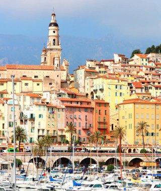 Menton'un eski kasabası. Fransız Rivierası. Fransa.