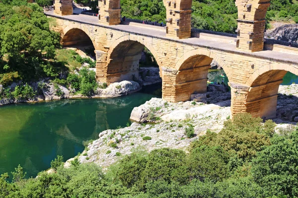 Velké Oblouky Pont Gard Řece — Stock fotografie