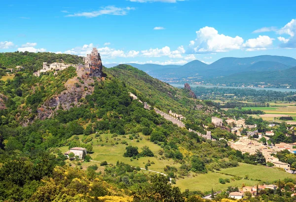 Bývalá Vesnice Rochemaure Údolí Rhone Francii — Stock fotografie