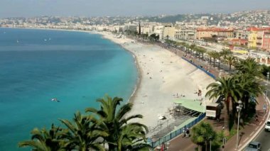 Nice şehri ve körfezi.