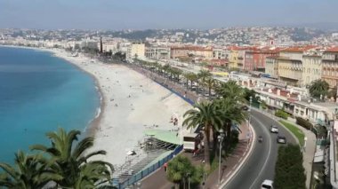 Nice 'in uzun plajı ve İngilizlerin gezinti alanı..