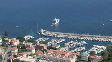 Kaptan Ferrat ve Saint-Jean-Cap-Ferrat Körfezi.