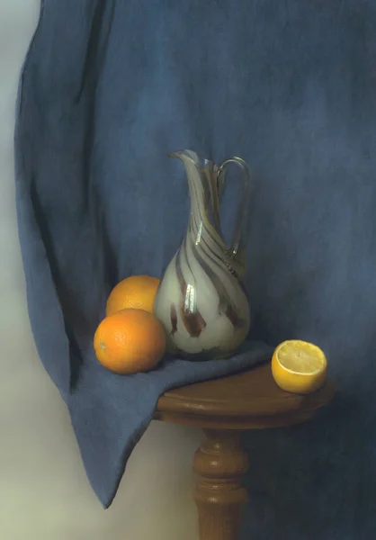 A classic still-life with fruits and a vase in discreet colors.