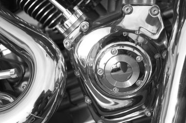 Çok krom içeren güçlü bir makine.