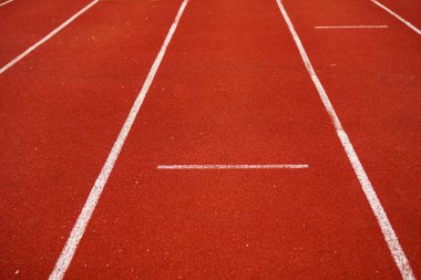 Mahkeme çalışan insanlar için egzersiz ve koşu.