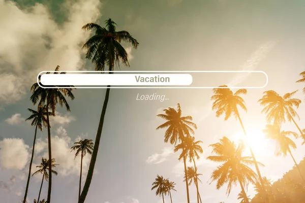 Wochenende Urlaub Laden Qoute Auf Natur Sonnenuntergang Tropische Palmen Reise — Stockfoto