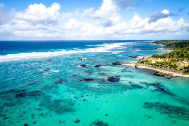 Belle Mare plajlarının aearial görünümü, Mauritius.
