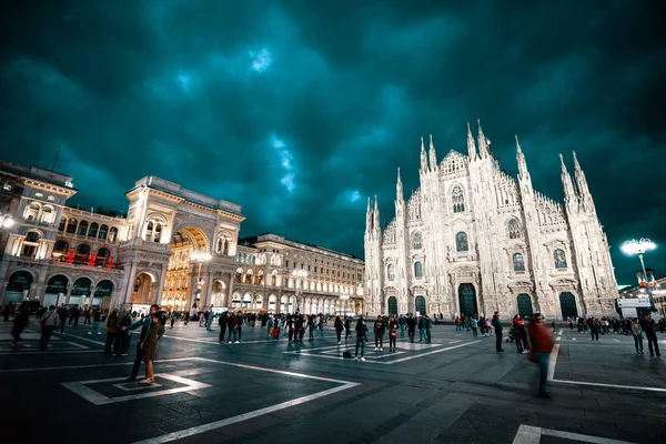 Vista de la Catedral de Milán Duomo —  Fotos de Stock