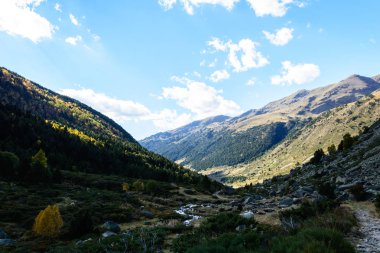 Sonbaharda Vall d'incles, Andorra