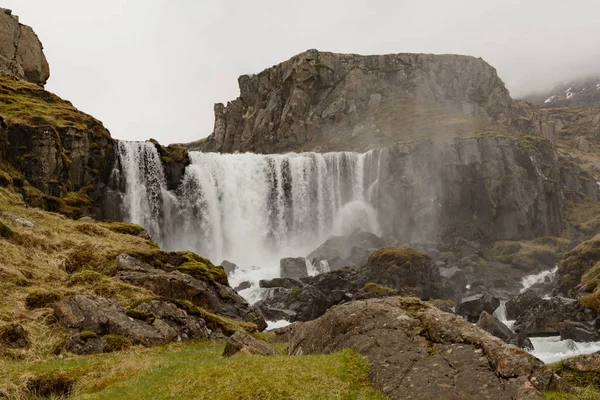 Καταρράκτης Στο Seyoisfjordur Islandia — Φωτογραφία Αρχείου