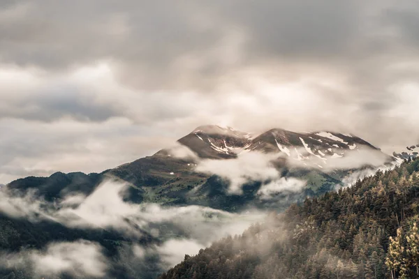 Mist Berg Encamp Canillo — Stockfoto