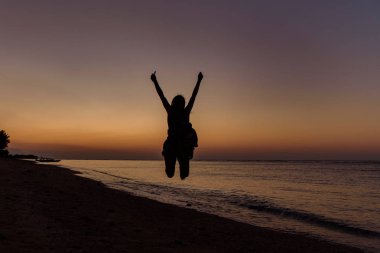 Günbatımı, Gili Meno, Endonezya kadında