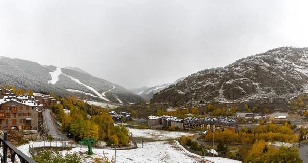 Schöne Aussicht Auf Die Skiweltcupstrecke Ersten Herbstlichen Schnee Grandvalira Tarter — Stockfoto