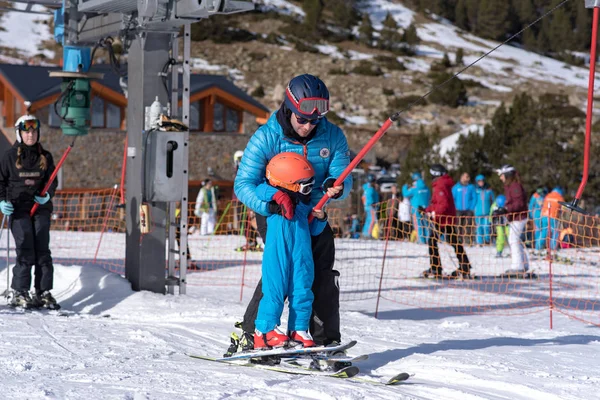 Grau Roig Andorra 2018 Diciembre Día Soleado Estación Esquí Grandvalira —  Fotos de Stock