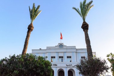 Sidi Ifni, Fas: 2017 26 Ekim: hükümet binası Sidi Ifni, Fas üzerinde kışın.