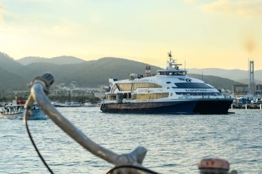 Ibiza eski şehir, Dalt Vila denir. Ibiza Akdeniz'de bulunur Balear Adaları biridir. Ibiza, Baleares, İspanya