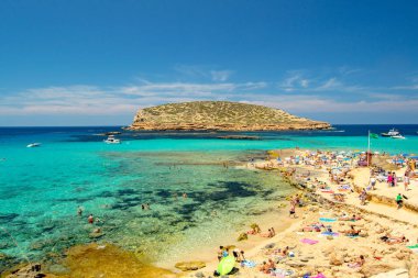 Güzel Cala Comte Sahili, Sant Antoni de Portmany, İbiza, Balear Adaları, İspanya