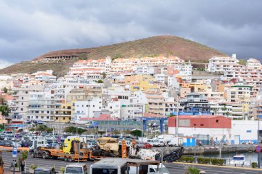 Los Cristianos plaj ve yaz tatili, Adeje Sahili Tenerife, İspanya üzerinde havadan görünümü