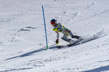 Elias Kolega Cro mens Slalom yarışı, FIS Alp Kayak Dünya Kupası finallerinde Soldeu El Tarter, Andorra, için 17 Mart 2019 üzerinde çalıştırmak yarış alır.