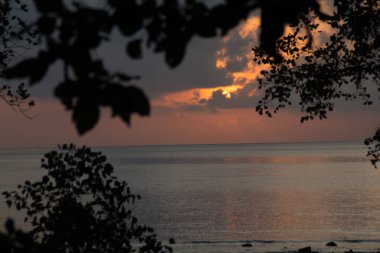 günbatımı tioman Island, Malezya.