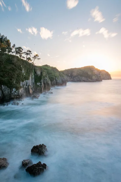 Sunset Pláži Vidiago Luličkách Asturii Španělsku — Stock fotografie