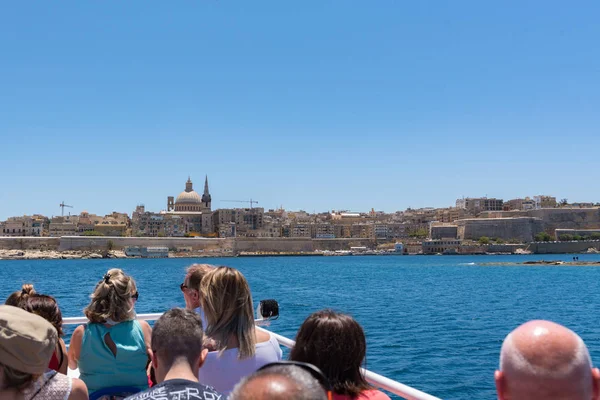 Piękna Panorama Valletta Pod Błękitne Niebo Valletta Sliema Ferry Oglądane — Zdjęcie stockowe