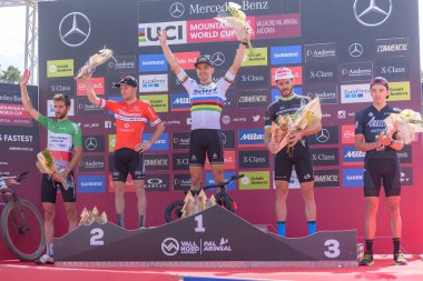 Vallnord, Andorra - 7 Temmuz 2019: Mercedes-Benz Uci Mtb Dünya Kupası 2019 bisikletçileri - Xco Vallnord, Andorra Temmuz 2019