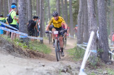 Vallnord, Andorra - 7 Temmuz 2019: Mercedes-Benz Uci Mtb Dünya Kupası 2019 bisikletçileri - Xco Vallnord, Andorra Temmuz 2019