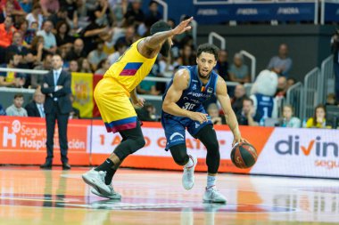 Andorra La Vella, Andorra: 2019 Ekim 06: Liga Acb Endesa maçında oynayan oyuncular Mora Banc Andorra Bc ve Fc Barcelona arasında oynanan maç, final skoru 86 - 84, Ekim 2019, Andorra.