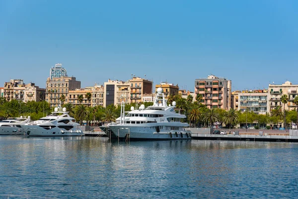 Βαρκελώνη Ισπανία Ιουλίου 2020 Reial Club Maritim Barcelona Port Διασχίζει — Φωτογραφία Αρχείου