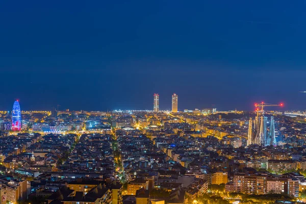 29 Temmuz 2020, BARCELONA, İSPA: Barcelona şehri manzarası ve geceleri Carmel 'deki Bunkers' dan ilkbaharda Costline.