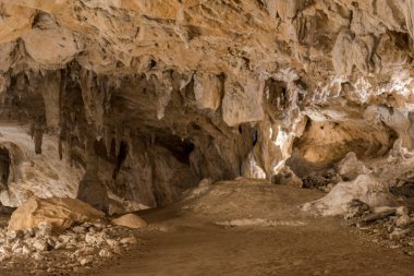 Fransa 'daki güzel mağara kaya oluşumları, Ariege, Tarascon sur Ariege, Cave Lombrives.