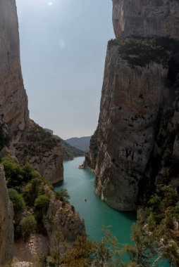 2020 yazında İspanya 'nın Katalonya kentindeki Congost de Mont-rebei vadisinin manzarası.