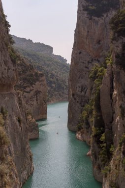 2020 yazında İspanya 'nın Katalonya kentindeki Congost de Mont-rebei vadisinin manzarası.