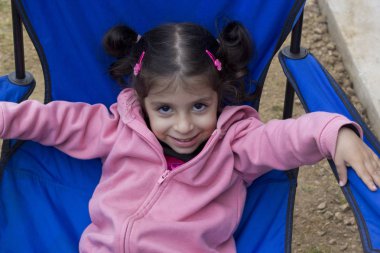 küçük kız portresi