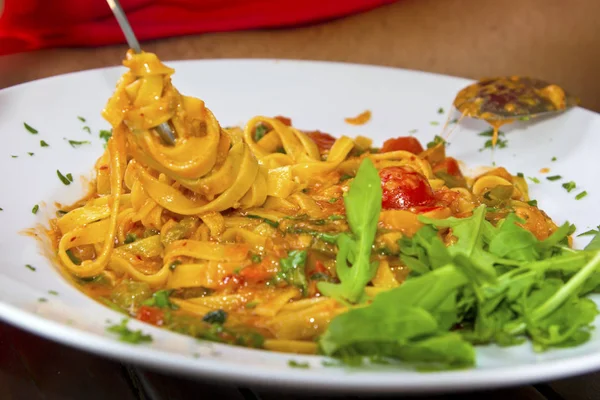 Pasta Con Pesto Salsa Pomodoro — Foto Stock