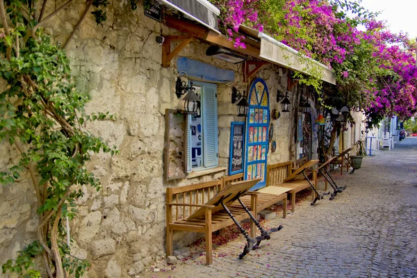Красочные Каменные Дома Алакати Чешме Измир — стоковое фото