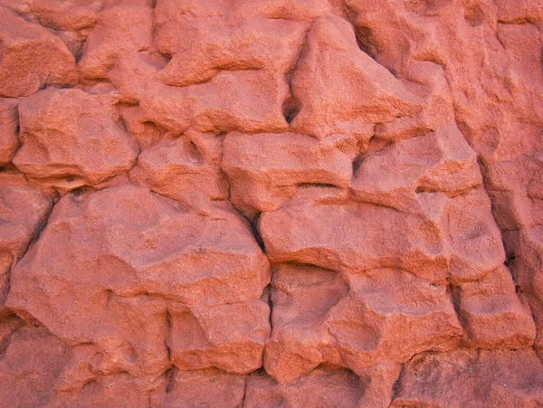 Красный Песчаник Маленькими Пробелами Красивыми Формами — стоковое фото